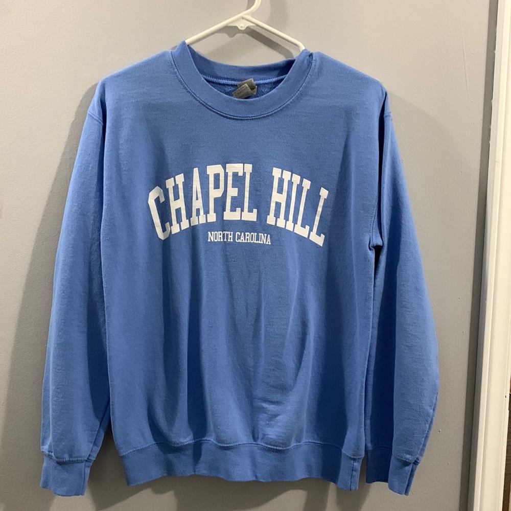 Chapel Hill North Carolina Light Blue Men’s Crewneck Sweatshirt